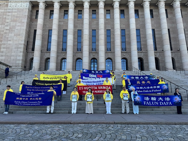 Хода завершилася перед будівлею парламенту