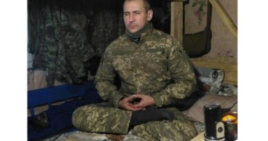 Український військовий: практика Фалунь Дафа допомагає мені спокійніше реагувати на події Український військовий: практика Фалунь Дафа допомагає мені спокійніше реагувати на події