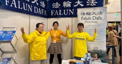 У Гельсінкі практикувальники представили вчення Фалунь Дафа на фестивалі йоги